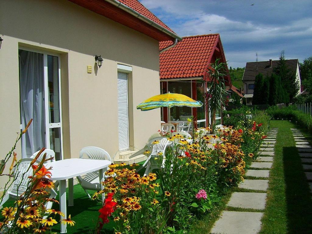 Agria Wellness Guesthouse Егер Екстериор снимка